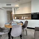 Standing 3 Pieces Cap D 'agde Ct037-053 아파트 *